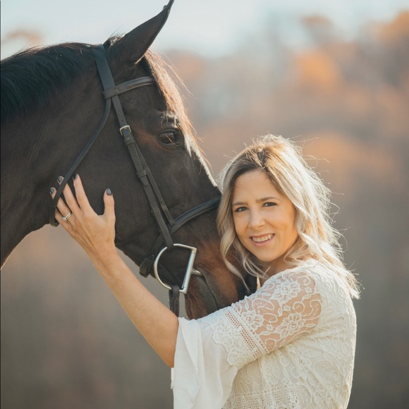 Meet your Posher, Jen - Picture 2 of 2